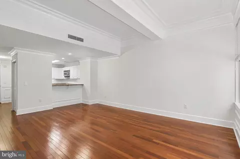 1500 Chestnut St #7D, Philadelphia, PA 19102