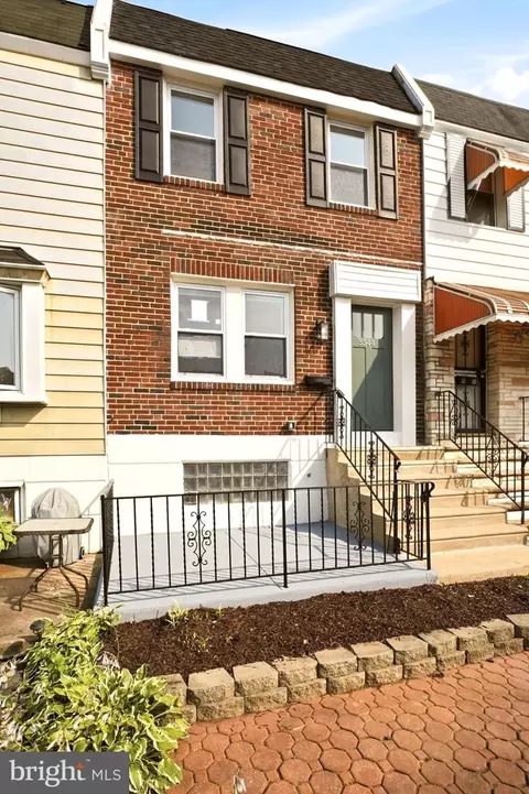 5544 00 Windsor St, Philadelphia, PA 19143