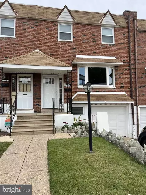 Undisclosed, Philadelphia, PA 19154