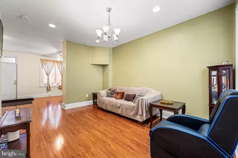 6764 Hegerman St, Philadelphia, PA 19135