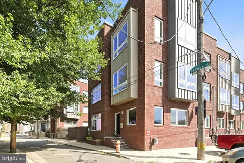 2008 Trenton Ave, Philadelphia, PA 19125