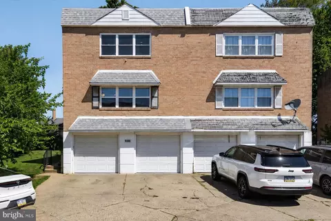 9208 Ambassador Pl, Philadelphia, PA 19115