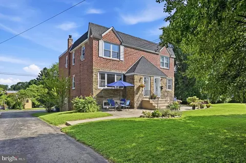506 Gates St, Philadelphia, PA 19128