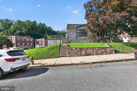 601 Colebrook Rd, Philadelphia, PA 19115