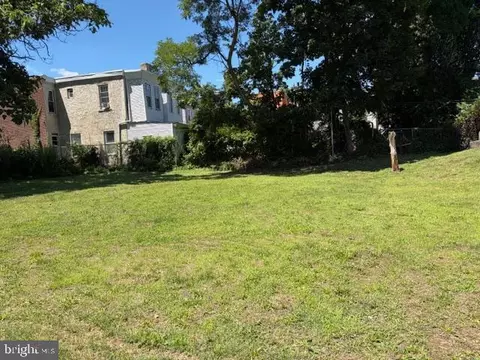 817-827 W Cumberland St, Philadelphia, PA 19133