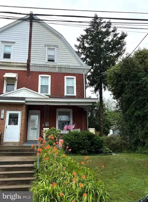 316 Loney St, Philadelphia, PA 19111