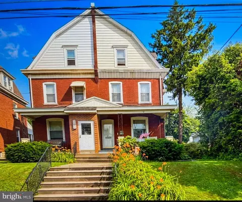 316 Loney St, Philadelphia, PA 19111