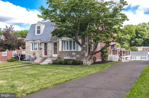 8606 Bridle Rd, Philadelphia, PA 19115