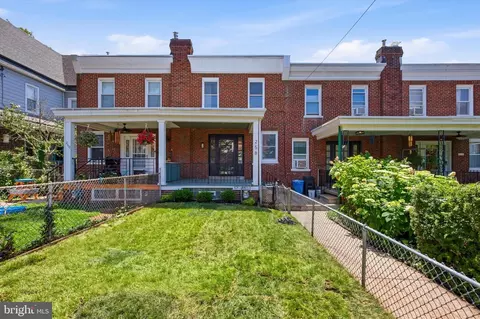 258 Rochelle Ave, Philadelphia, PA 19128