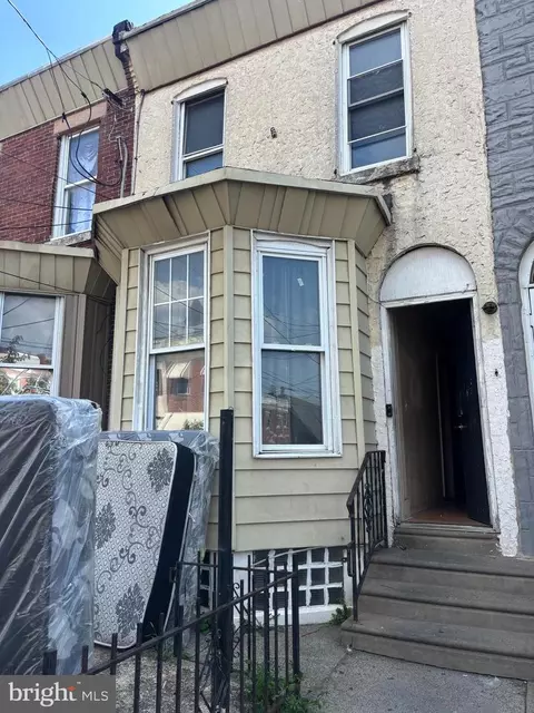 2016 Elkhart St, Philadelphia, PA 19134