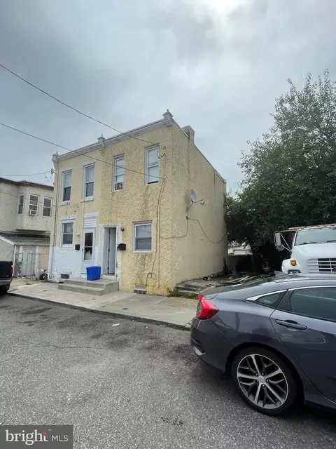 4563 Hawthorne St, Philadelphia, PA 19124