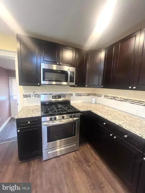 1109 W Silver St, Philadelphia, PA 19133