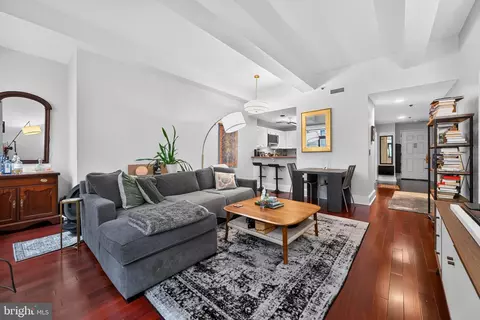 1500 00 Chestnut St #10H, Philadelphia, PA 19102