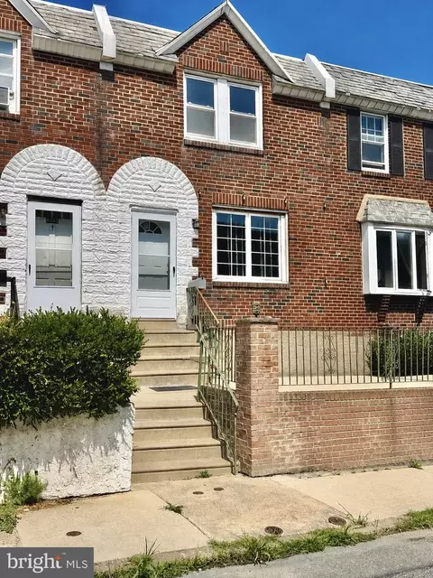 4433 Loring St, Philadelphia, PA 19136