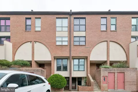 214 N 30 N 22nd St #10A, Philadelphia, PA 19103
