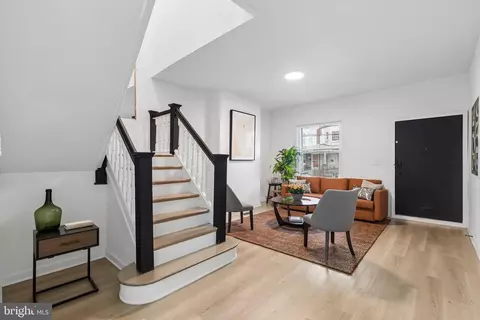 647 S 55th St, Philadelphia, PA 19143