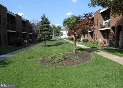 9926 00 Haldeman Ave, Philadelphia, PA 19115