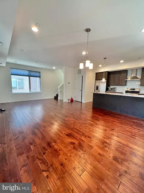 2122 Kensington Walk, Philadelphia, PA 19125