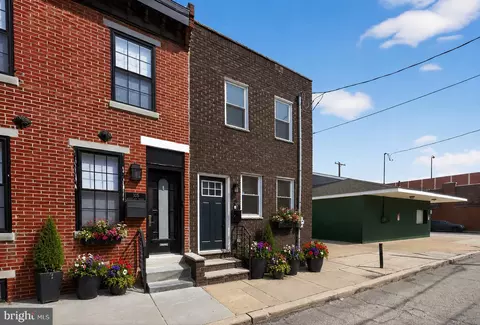 103 Mcclellan St, Philadelphia, PA 19148