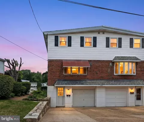 3161 Draper St, Philadelphia, PA 19136