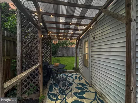 440 Lemonte St, Philadelphia, PA 19128