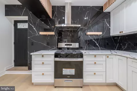 517 Diamond St, Philadelphia, PA 19122