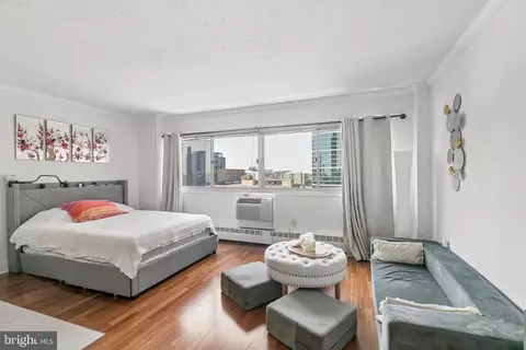 2101 Chestnut St #1726, Philadelphia, PA 19103