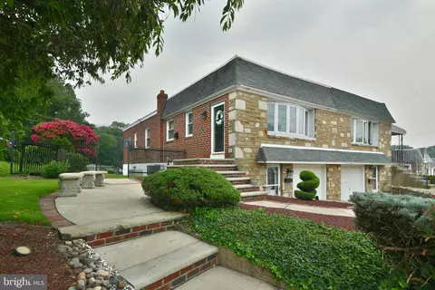 3137 Draper St, Philadelphia, PA 19136