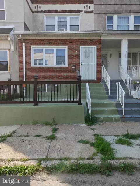 7122 Guyer Ave, Philadelphia, PA 19153