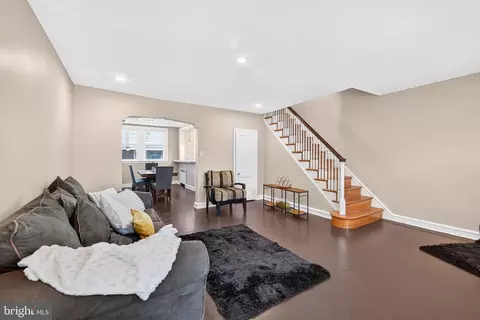 115 Widener Pl, Philadelphia, PA 19120