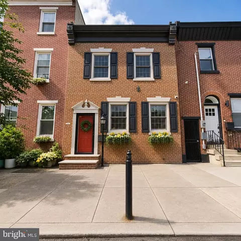 2671 Almond St, Philadelphia, PA 19125