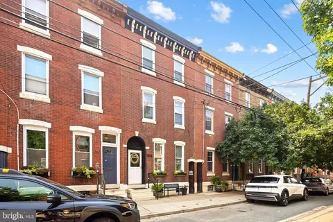 1352 Marlborough St, Philadelphia, PA 19125