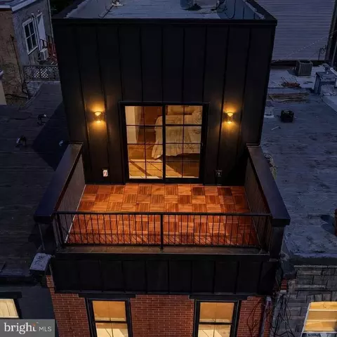 2216 Tulip St, Philadelphia, PA 19125