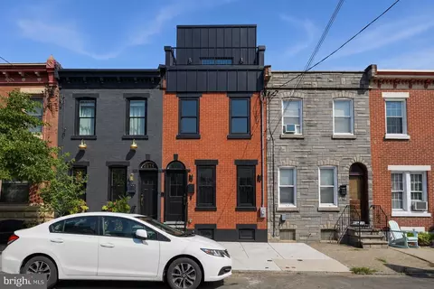2216 Tulip St, Philadelphia, PA 19125