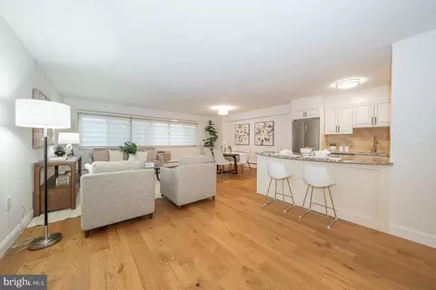 1900 John F Kennedy Blvd #402, Philadelphia, PA 19103