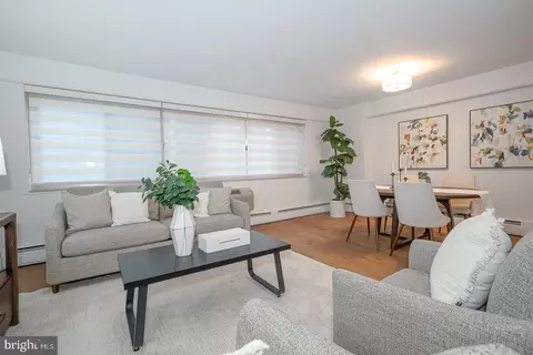 1900 John F Kennedy Blvd #402, Philadelphia, PA 19103