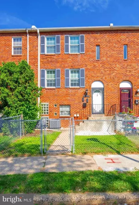 12074 Abby Rd, Philadelphia, PA 19154