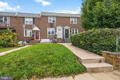 7620 Sherwood Rd, Philadelphia, PA 19151