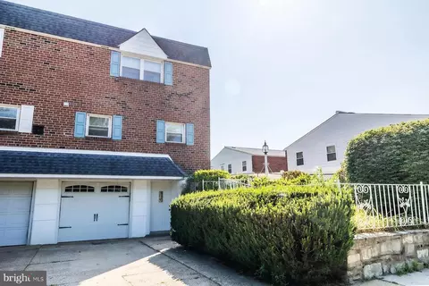 700 Susquehanna Rd, Philadelphia, PA 19111