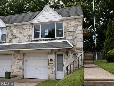 749 Cinnaminson St, Philadelphia, PA 19128