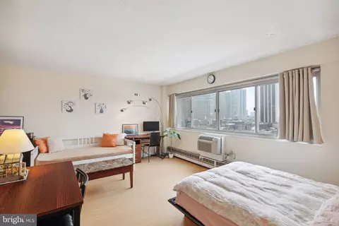 2101 Chestnut St #909, Philadelphia, PA 19103