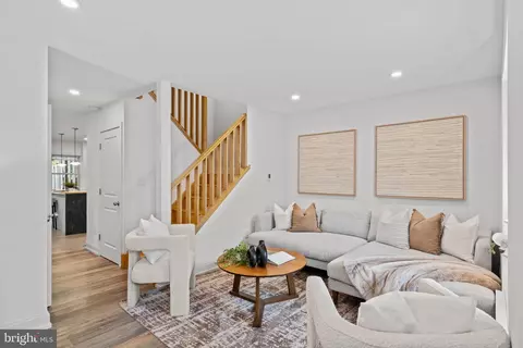 144 Jamestown Ave, Philadelphia, PA 19127