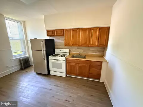 1325 W Wingohocking St, Philadelphia, PA 19140