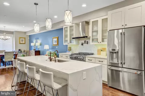 2009 North St, Philadelphia, PA 19130