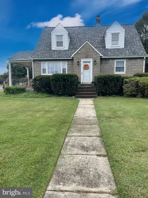 410 Paoli Ave, Philadelphia, PA 19128