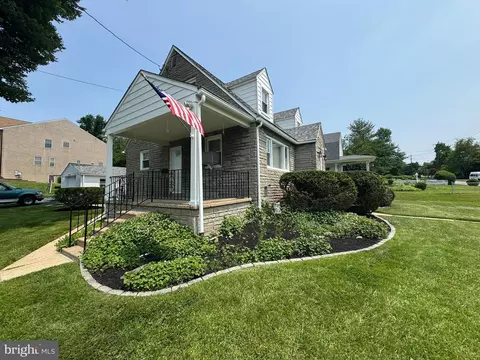 410 Paoli Ave, Philadelphia, PA 19128