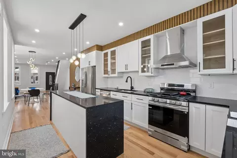 3109 Cedar St, Philadelphia, PA 19134