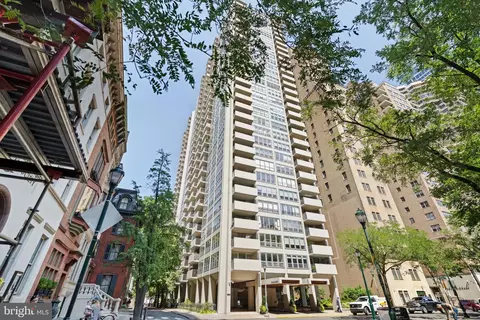 226 W 30 W Rittenhouse Sq #416, Philadelphia, PA 19103