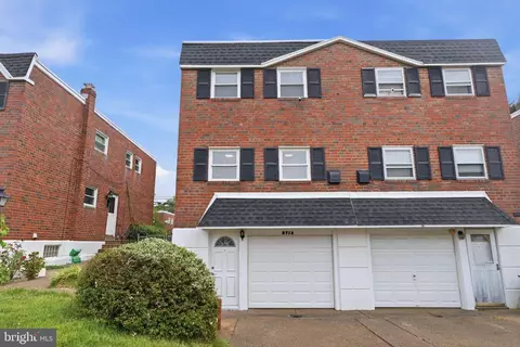 2713 Clayton St, Philadelphia, PA 19152