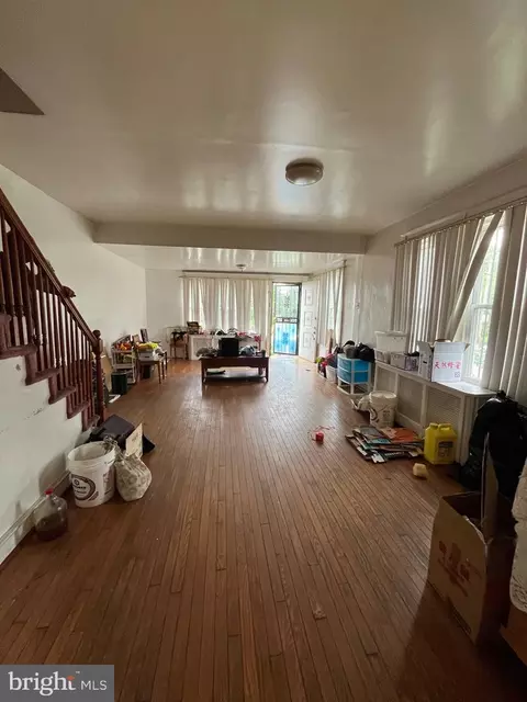 5135 F St, Philadelphia, PA 19124